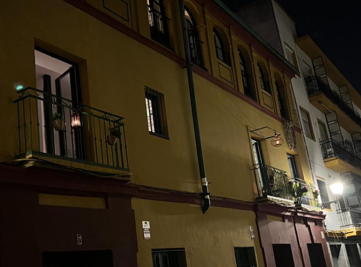 Casa Duque Compartida Familiar 2- Habitacion Bano Propio Sevilla Bagian luar foto
